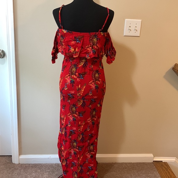 No Boundaries Red Maxi Hummingbird Pattern Cold Shoulder Sundress Women’s Small - Picture 7 of 14